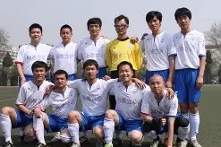 开云sports-篮球联赛季后赛战火重燃，球队争夺冠军()