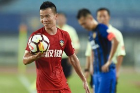 开云体育登录-天津权健前锋连场进球，成为攻击箭头()